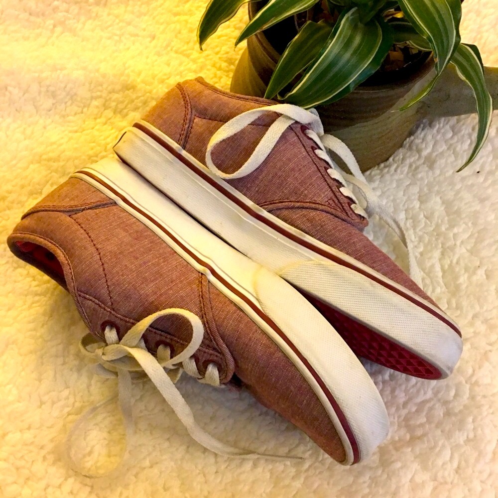 Vans chambray red authentic lace up women’s sneakers size 6